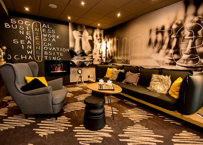 호텔 Ibis Stare 2*