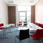 Ibis Stare 2*